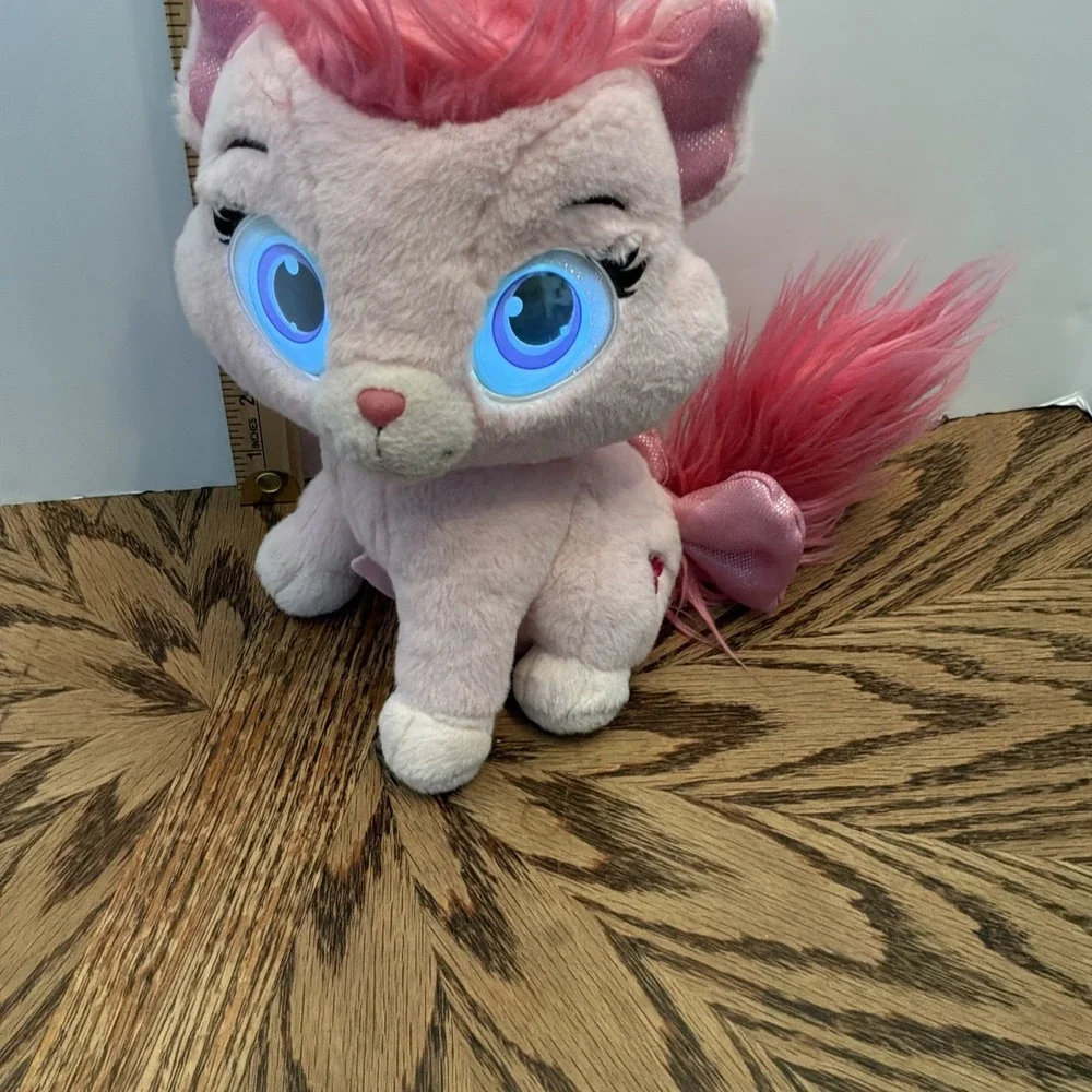 Disney Princess Palace Pets Dreamy Bright Eyes Aurora Talking Pink Kitty‎ Plush